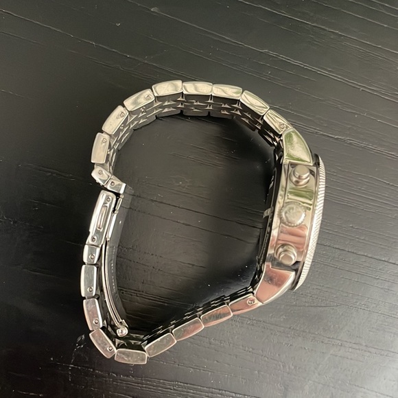 Michael Kors Silver Mother of Pearl Watch - Picture 4 of 4